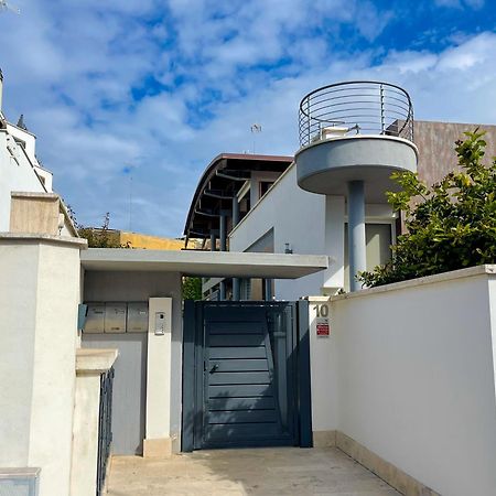 The Shabby House - Charming Seaside Retreat In Central Anzio, Steps From Beach And Train Station Exteriér fotografie