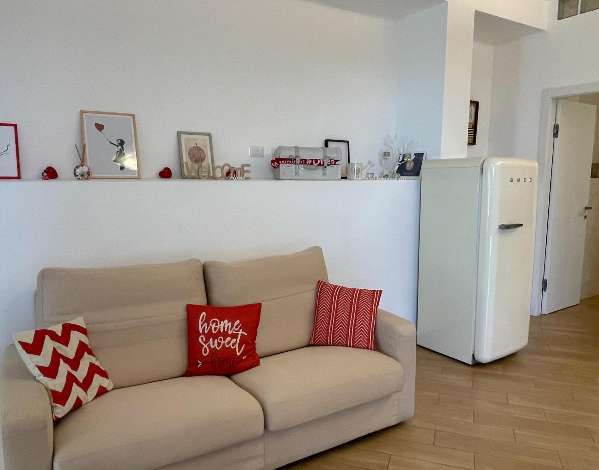 The Shabby House - Charming Seaside Retreat In Central Anzio, Steps From Beach And Train Station Exteriér fotografie