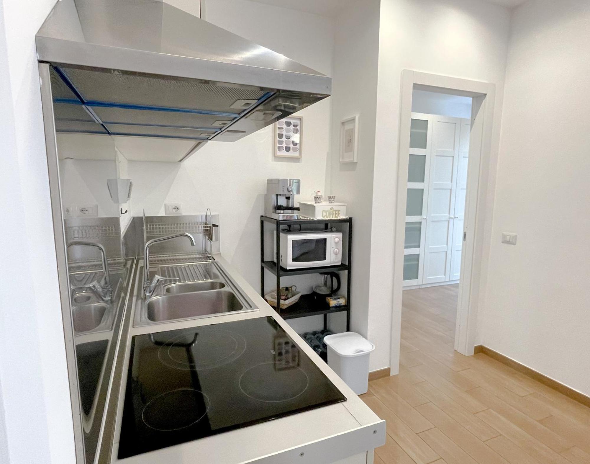 The Shabby House - Charming Seaside Retreat In Central Anzio, Steps From Beach And Train Station Exteriér fotografie